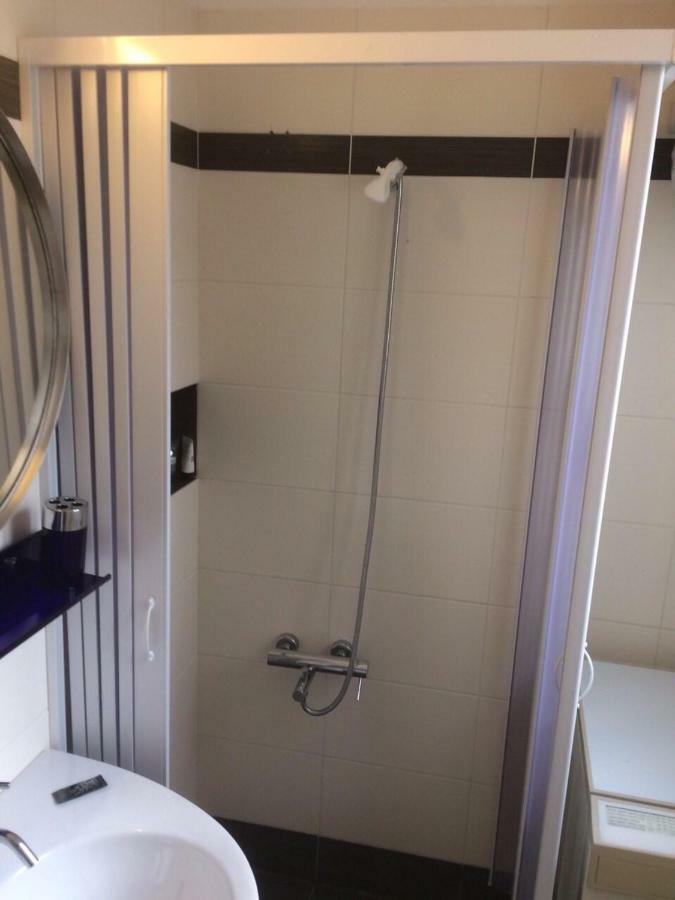 Flat31 Apartment เอเธนส์ ภายนอก รูปภาพ
